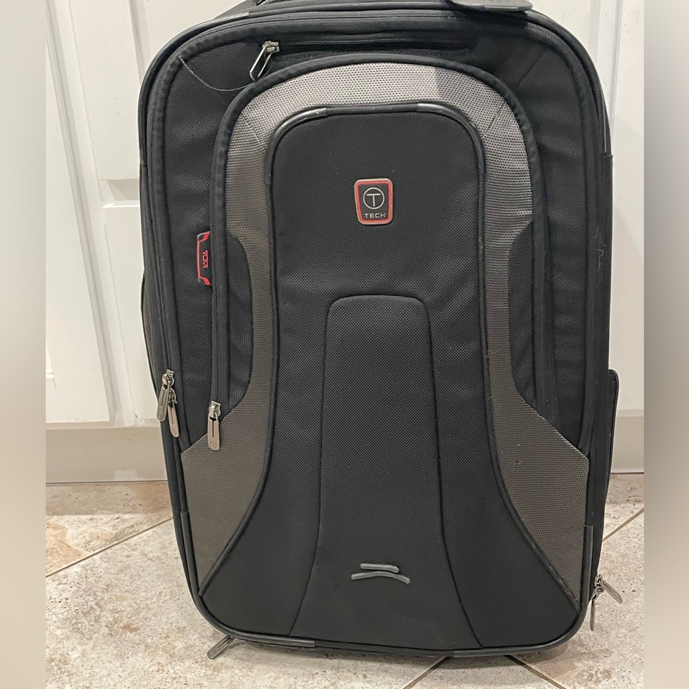 Tumi Black and Gray Travel Bag